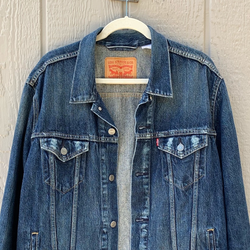 Levi’s classic vintage denim trucker jacket - Picture 2 of 16